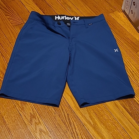 Hurley tech shorts. - Picture 1 of 3